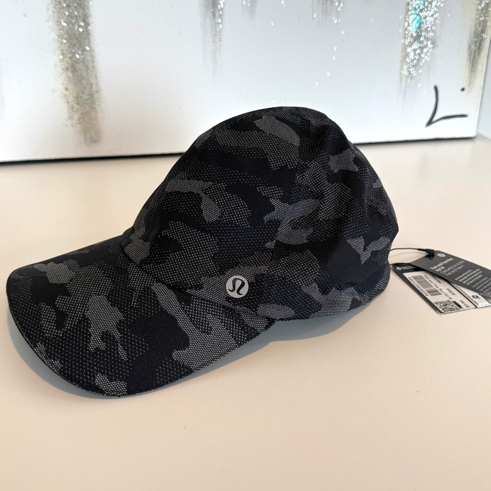 Fast and Free Hat